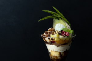 芳醇な香りとほろ苦さを同時に楽しめる「大人のパフェ」が新登場！